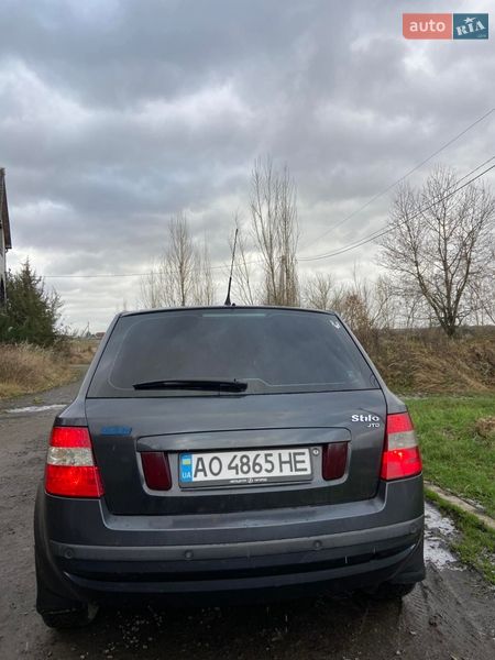 Хэтчбек Fiat Stilo 2002 в Ужгороде