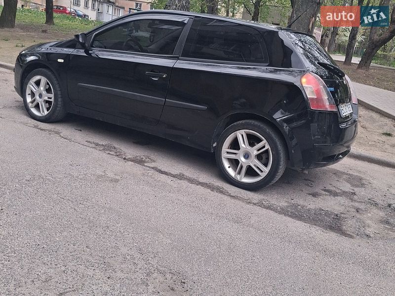 Хэтчбек Fiat Stilo 2002 в Тернополе