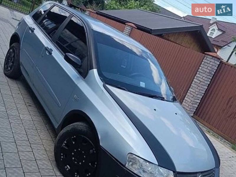 Хетчбек Fiat Stilo 2005 в Івано-Франківську