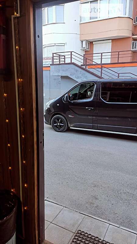 2016 Renault Trafic-Pass, VIN ZFAFFL002G5046685:plate — фото 1 (autoria)