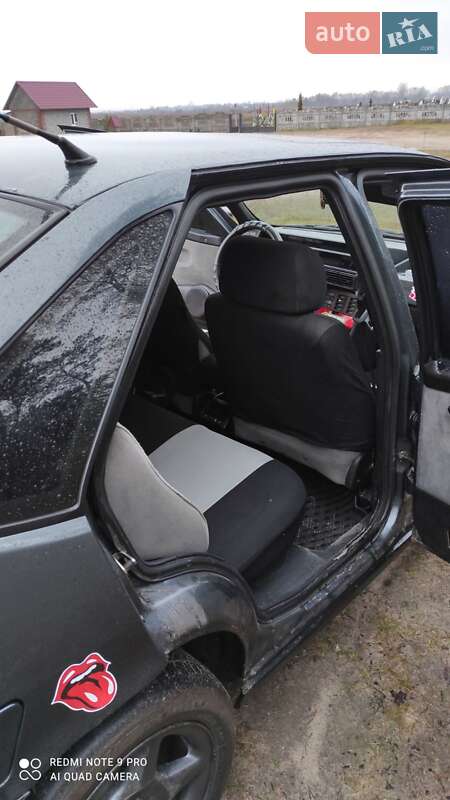 Седан Fiat Tempra 1993 в Березному