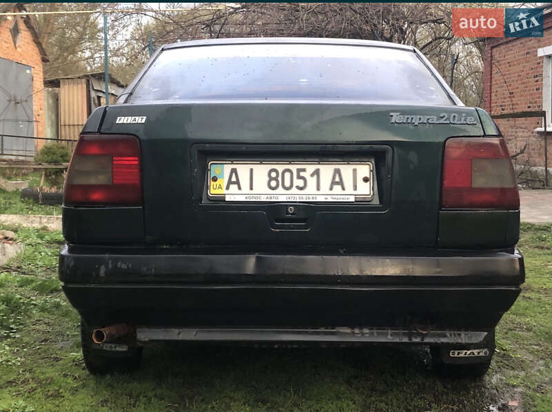 Седан Fiat Tempra 1991 в Чутове