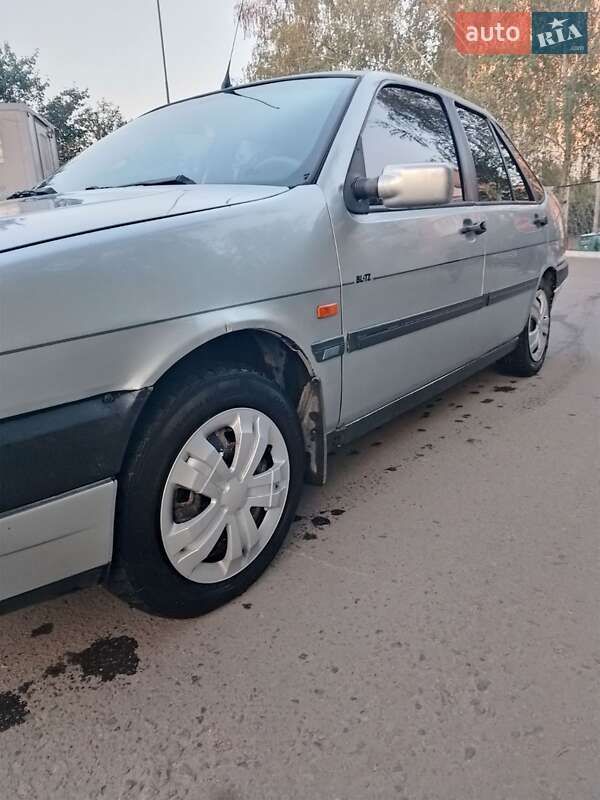 Седан Fiat Tempra 1995 в Изюме