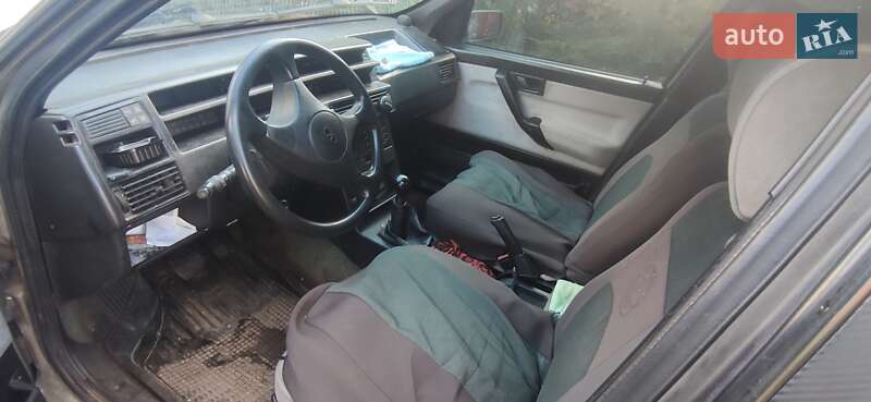 Седан Fiat Tempra 1994 в Днепре