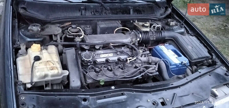 Седан Fiat Tempra 1993 в Шептицькому