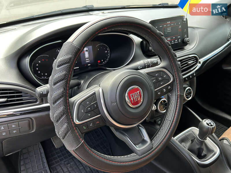 Хэтчбек Fiat Tipo Cross 2020 в Николаеве
