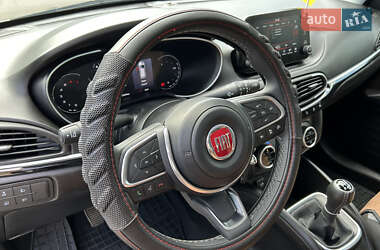 Хэтчбек Fiat Tipo Cross 2020 в 