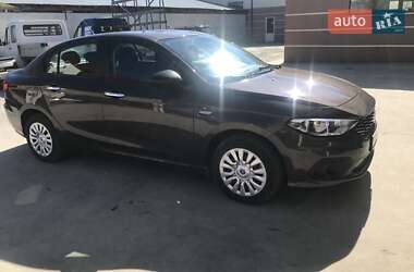 Седан Fiat Tipo 2018 в Ивано-Франковске