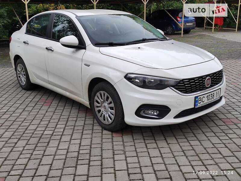 Седан Fiat Tipo 2019 в Львове