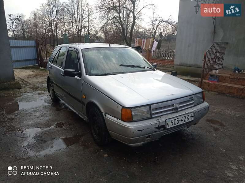 Хэтчбек Fiat Tipo 1987 в Луцке