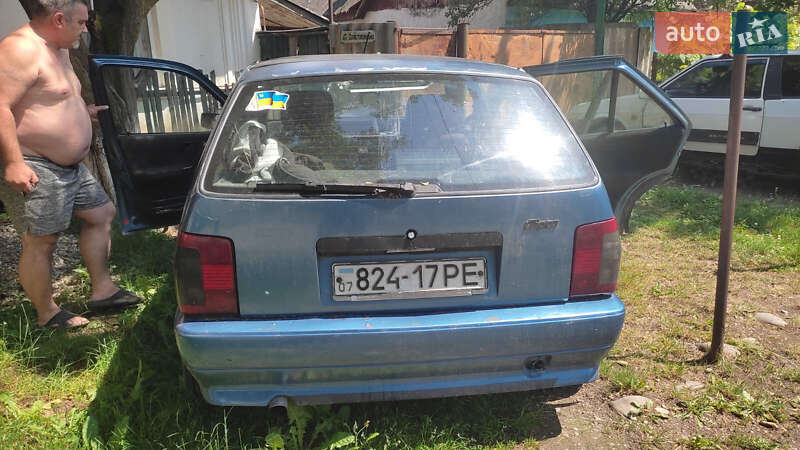 Хетчбек Fiat Tipo 1990 в Тячеві
