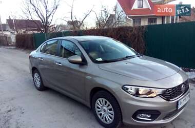 Седан Fiat Tipo 2017 в 