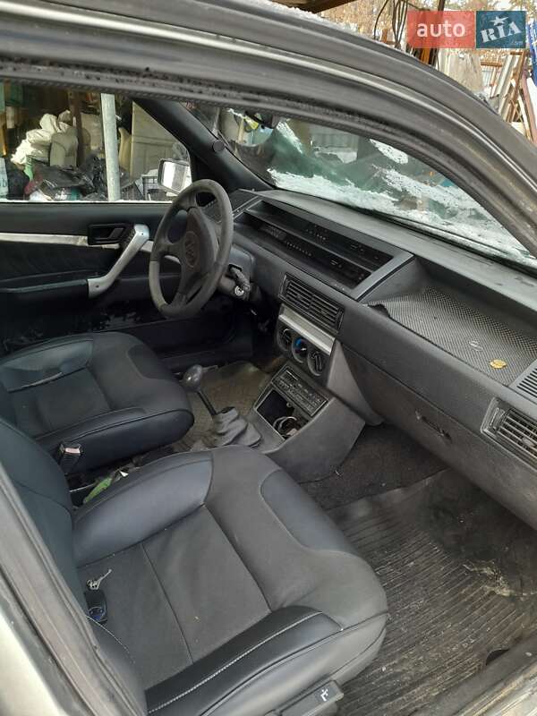 Хэтчбек Fiat Tipo 1990 в Буче
