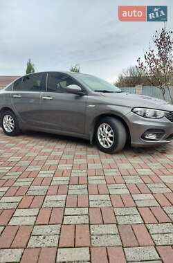 Седан Fiat Tipo 2016 в 