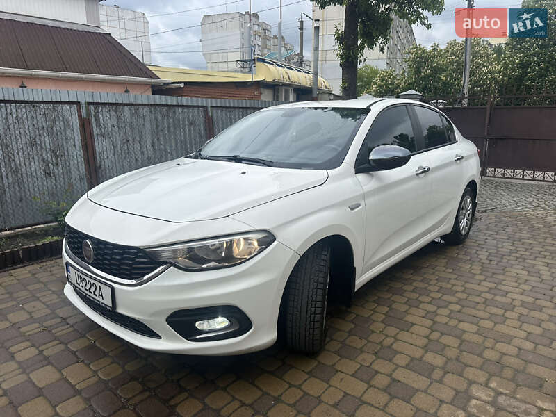 Седан Fiat Tipo 2017 в 