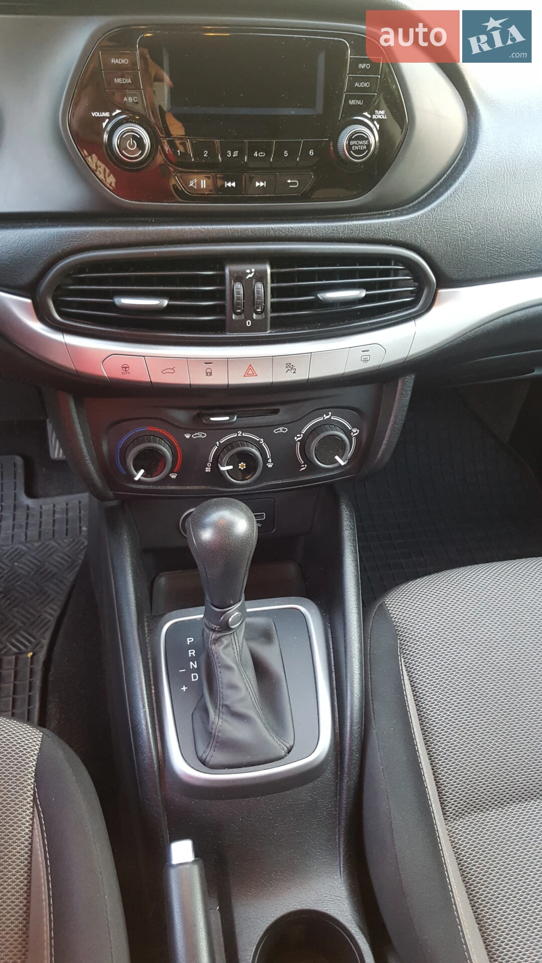 2017 Fiat Tipo - мініатюра 17