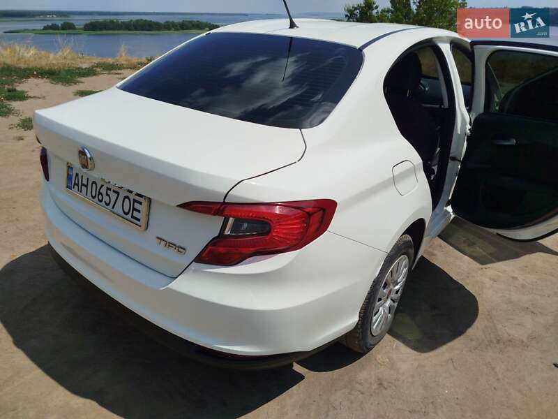 Седан Fiat Tipo 2019 в Ржищеві