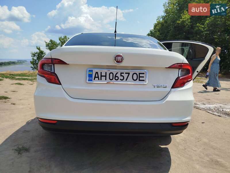 Седан Fiat Tipo 2019 в Ржищеві