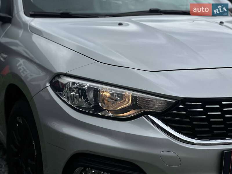 Седан Fiat Tipo 2017 в Львове
