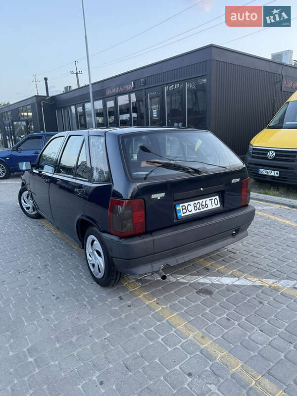 Хэтчбек Fiat Tipo 1988 в Львове