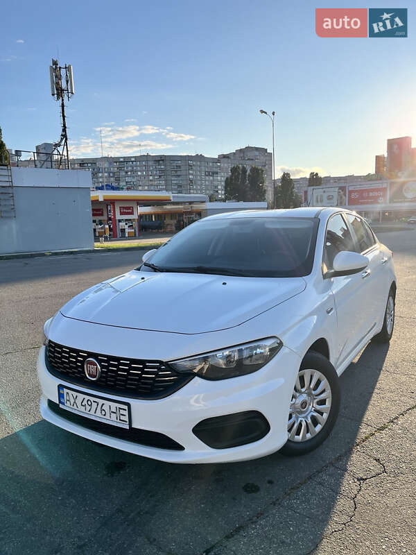 Седан Fiat Tipo 2018 в 
