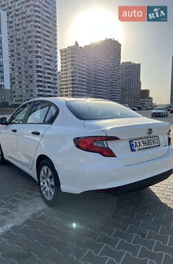 Седан Fiat Tipo 2021 в 