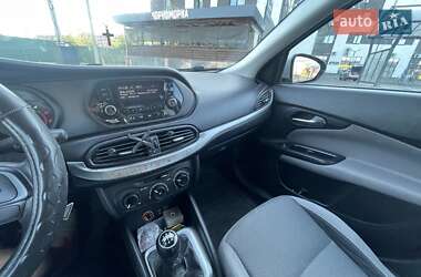 Седан Fiat Tipo 2017 в 