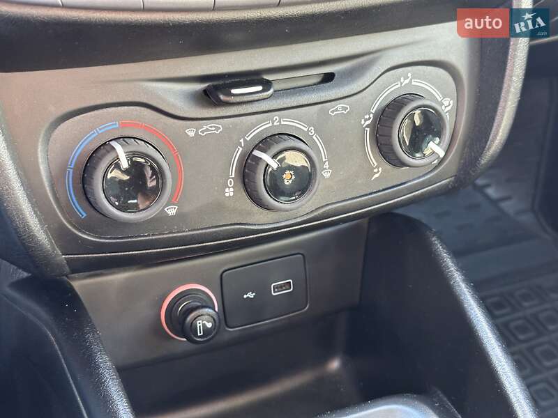 Седан Fiat Tipo 2019 в Києві