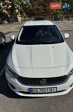 Седан Fiat Tipo 2016 в 
