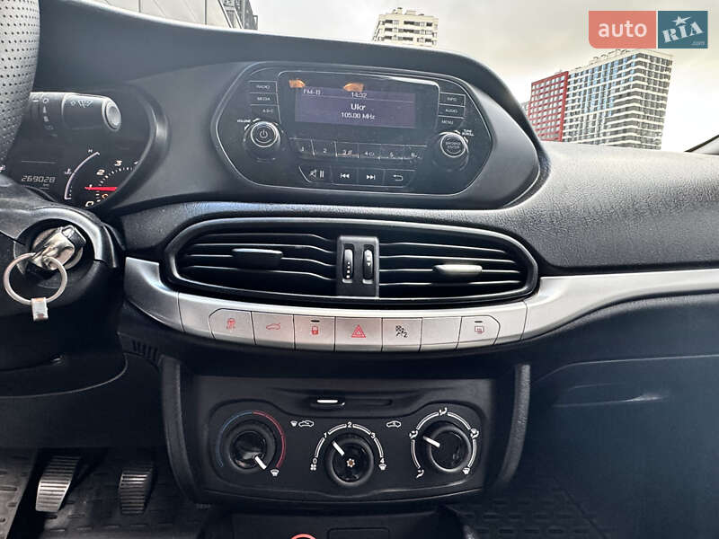 Седан Fiat Tipo 2018 в Києві