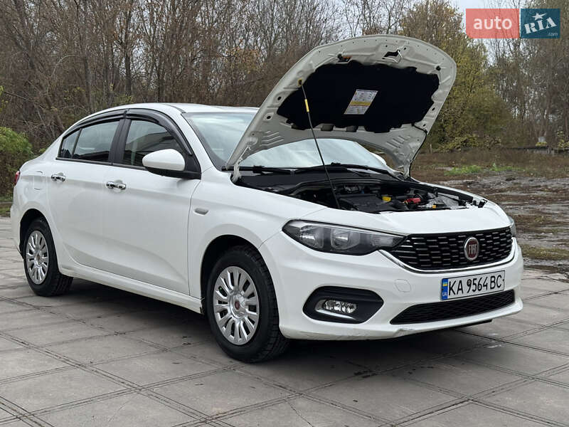 Седан Fiat Tipo 2020 в Смеле