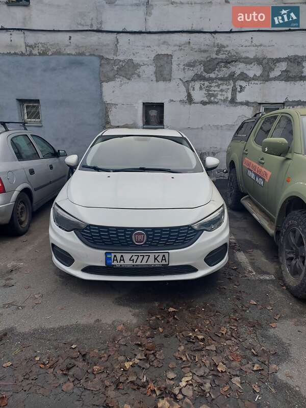 Седан Fiat Tipo 2018 в Киеве