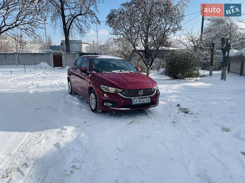 Седан Fiat Tipo 2019 в Києві