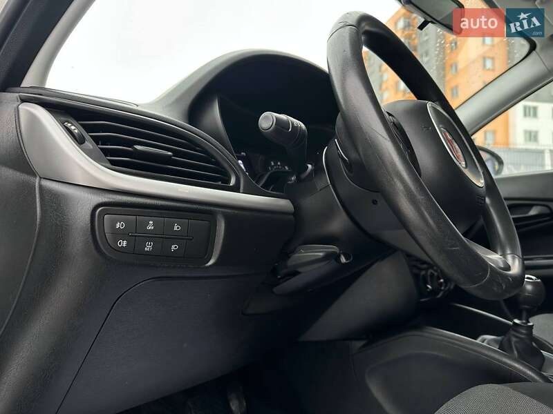 Седан Fiat Tipo 2019 в Виннице