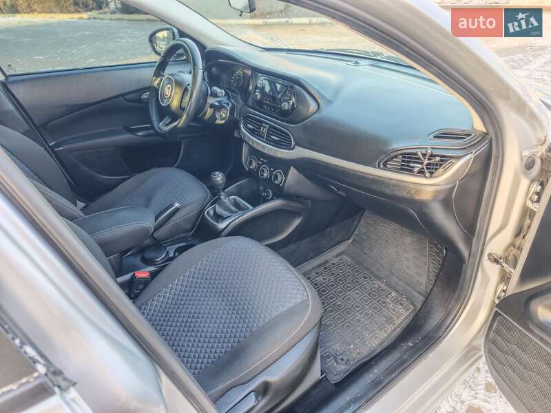 Седан Fiat Tipo 2018 в Сумах