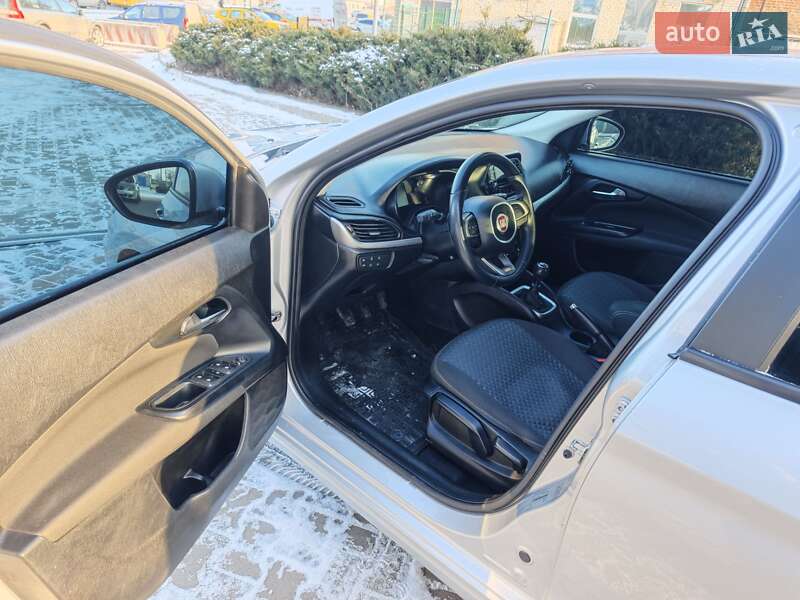 Седан Fiat Tipo 2018 в Сумах