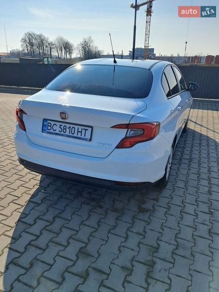 Седан Fiat Tipo 2018 в Львове