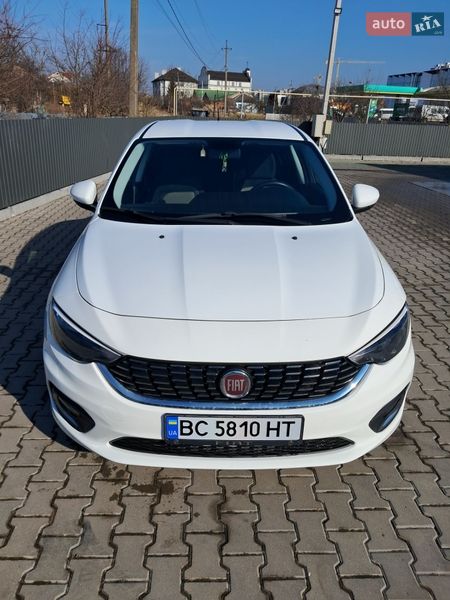 Седан Fiat Tipo 2018 в Львове
