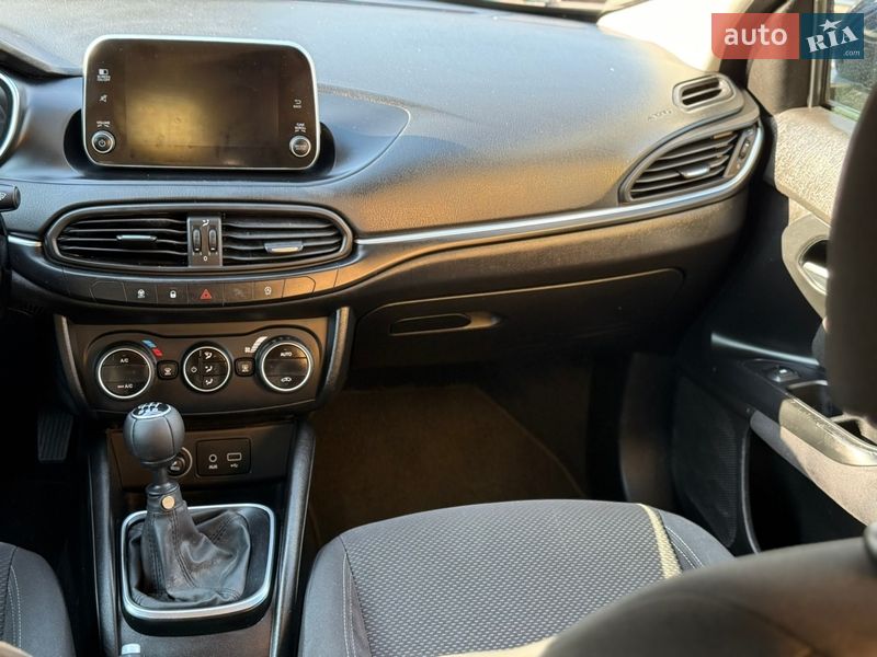 Универсал Fiat Tipo 2017 в Ивано-Франковске