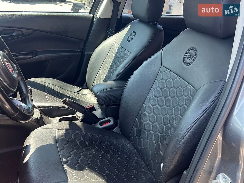 Седан Fiat Tipo 2021 в Ужгороді