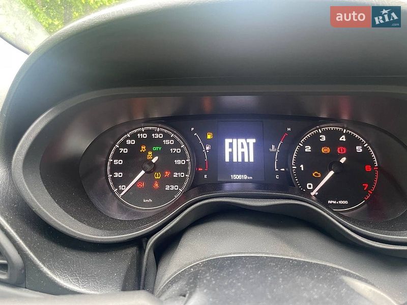 Седан Fiat Tipo 2021 в Ромнах