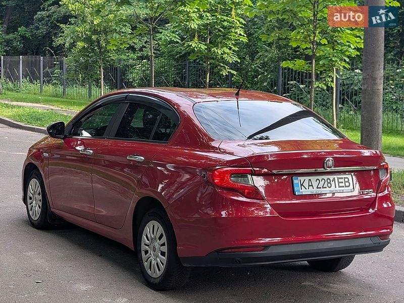 Седан Fiat Tipo 2019 в Киеве