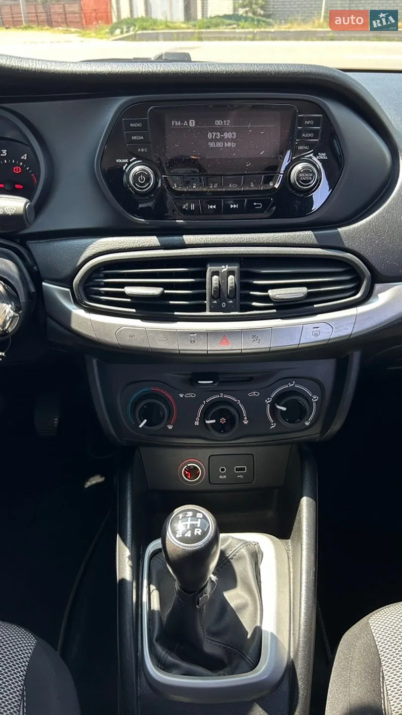 2017 Fiat Tipo - мініатюра 19