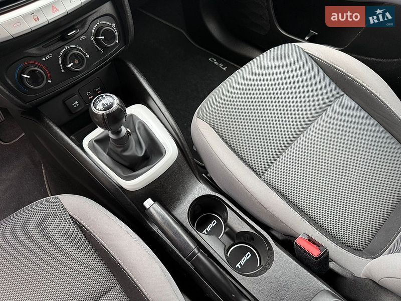 Седан Fiat Tipo 2018 в Калуше