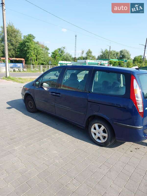 Минивэн Fiat Ulysse 2004 в Каменке-Бугской