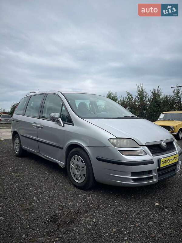 Минивэн Fiat Ulysse 2004 в 
