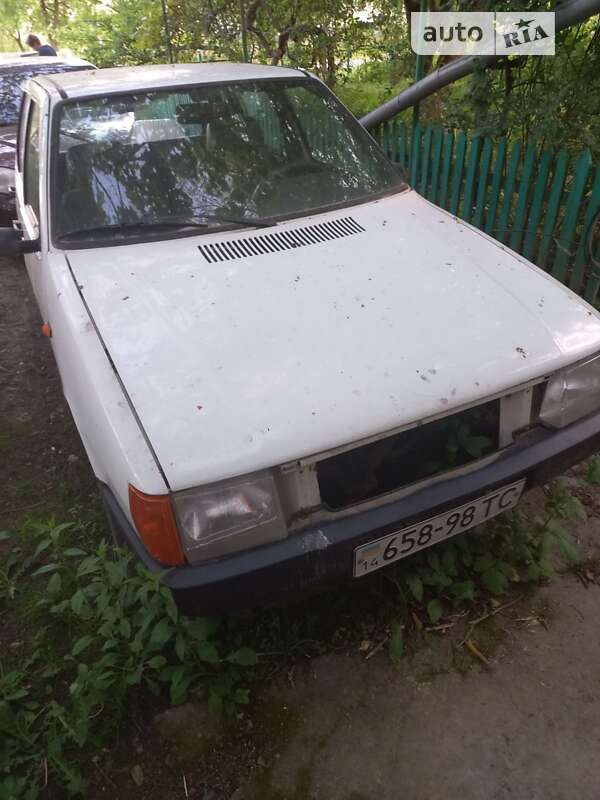 Хэтчбек Fiat Uno 1984 в Львове