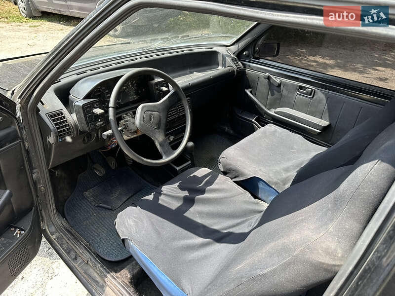 Хетчбек Fiat Uno 1988 в Городку