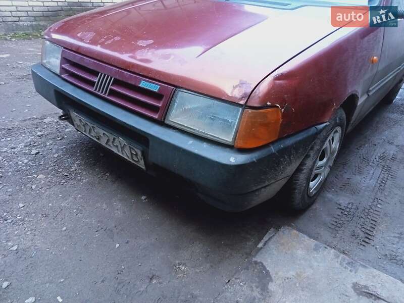 Хэтчбек Fiat Uno 1988 в Ровно