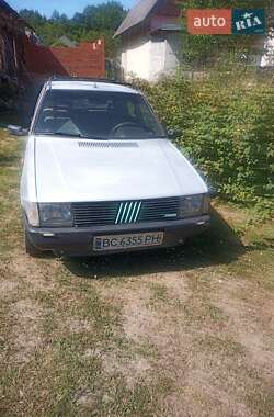 Хетчбек Fiat Uno 1985 в Східниці